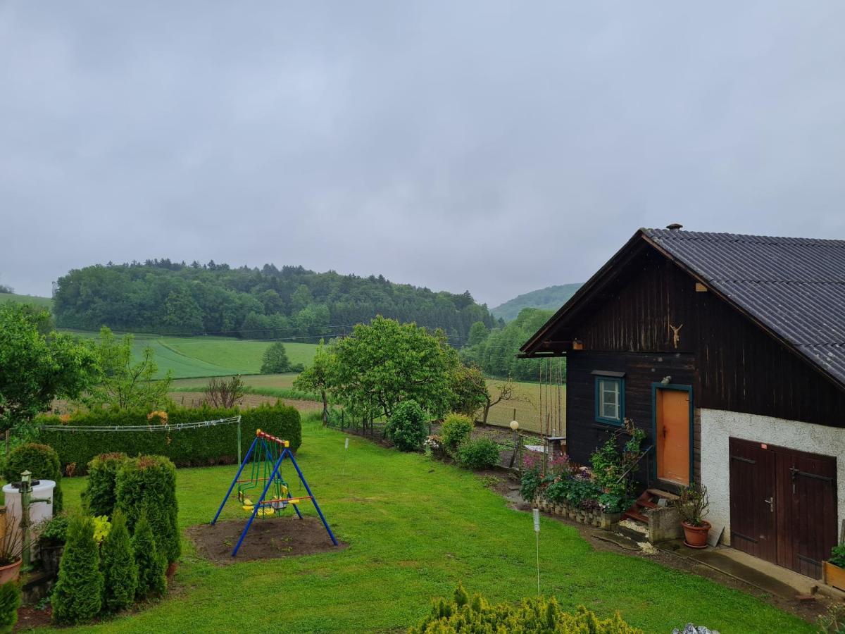 Dahoam By Fam. Franz Appartement Gamlitz Buitenkant foto