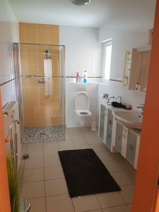 Dahoam By Fam. Franz Appartement Gamlitz Buitenkant foto